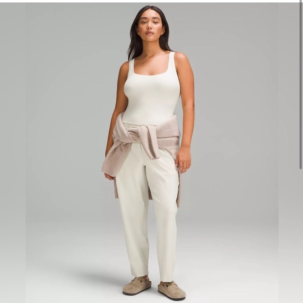 Lululemon - Wundermost Ultra-Soft Nulu Square-Neck
Sleeveless Bodysuit